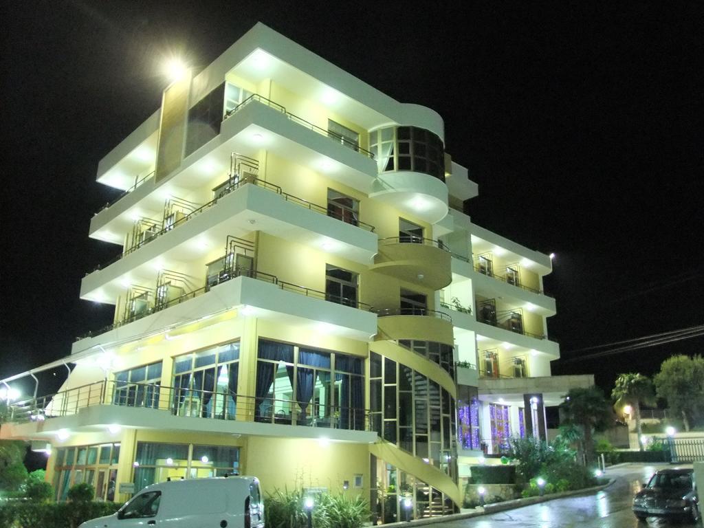 Paradise Beach Hotel Radhimë Exterior foto